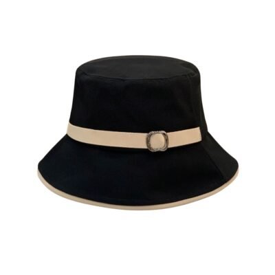 Black bucket hat