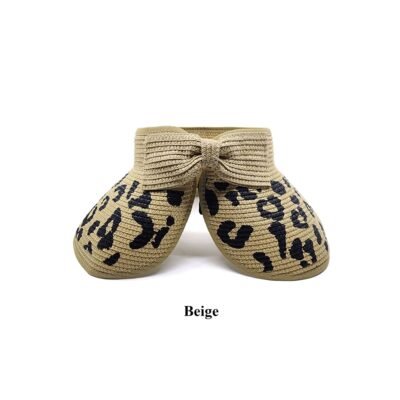 Beige color straw hat