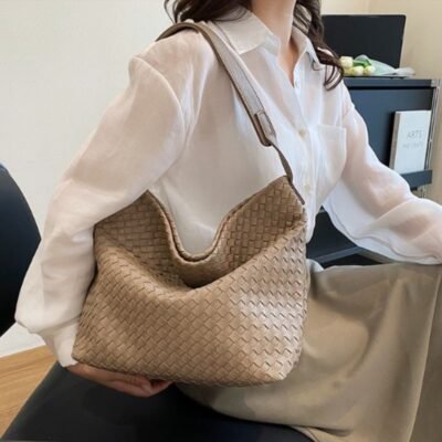 HZ-8231 Woven Large Hobo Shoulder Crossbody Bag